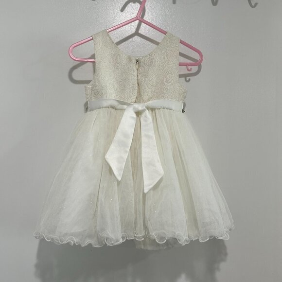 New without tag Girl's American Princess dress Size 18 months - Picture 2 of 4